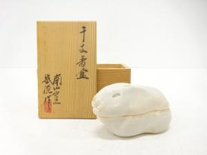 目黒威徳造　干支卯　香合